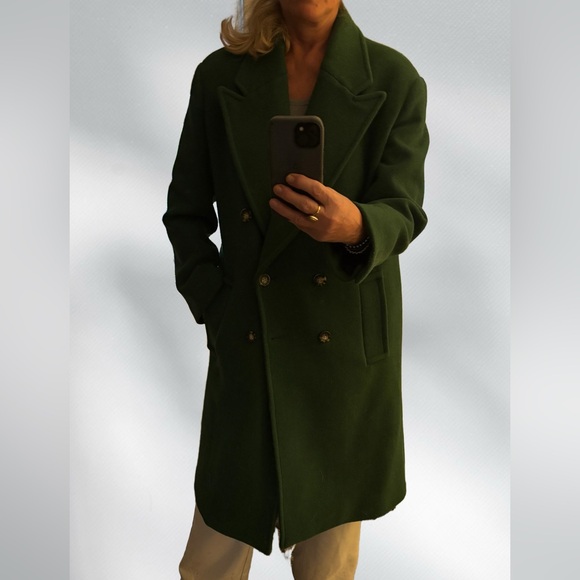 Michael Kors BOUTIQUE.
  NWT luxurious emerald oversized coat
Size S - Picture 6 of 7